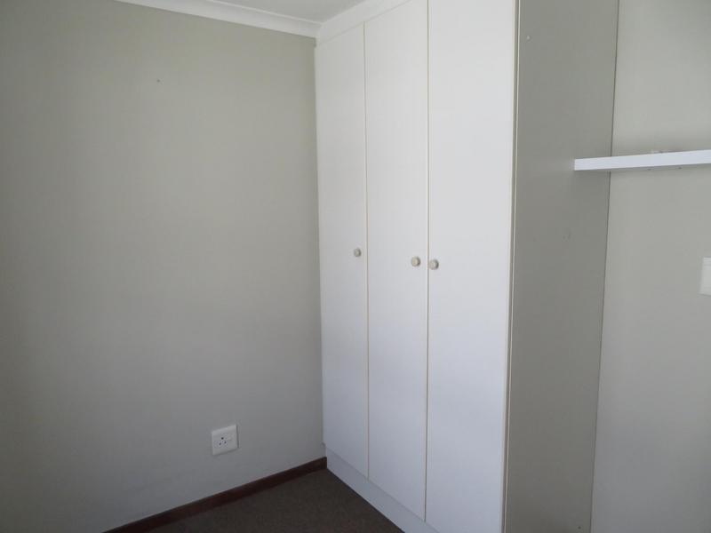 To Let 3 Bedroom Property for Rent in Eikenbosch Western Cape